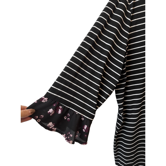 Terra & Sky Women's 2X Whimsigoth Purple Floral Stripe Lace Up Back Tunic Blouse - Picture 3 of 11